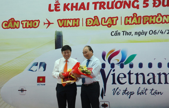 Thủ tướng dự khai trương 5 đường bay mới ở Cần Thơ