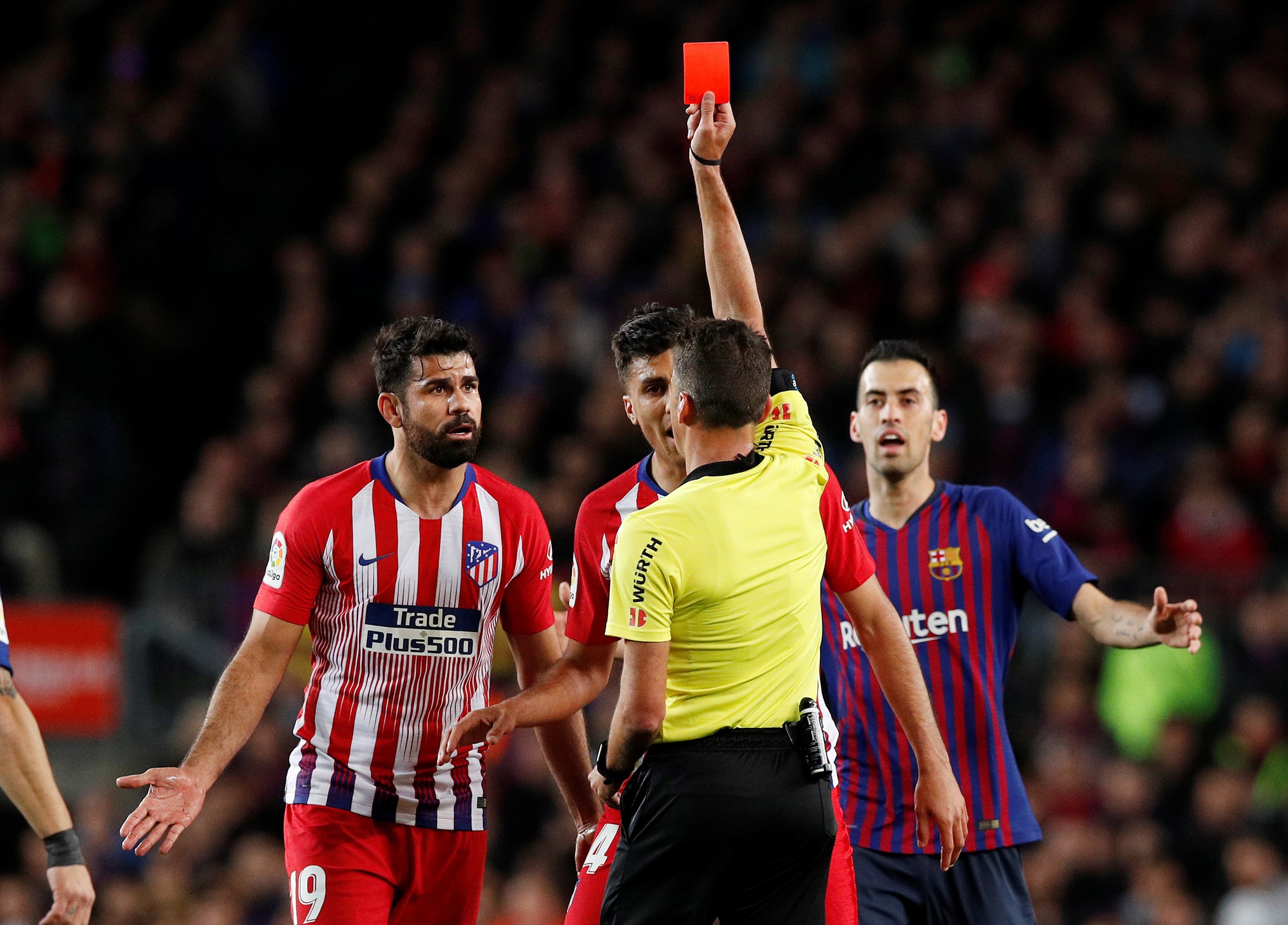 Xúc phạm mẹ trọng tài, Diego Costa bị treo giò hết mùa - Ảnh 2.