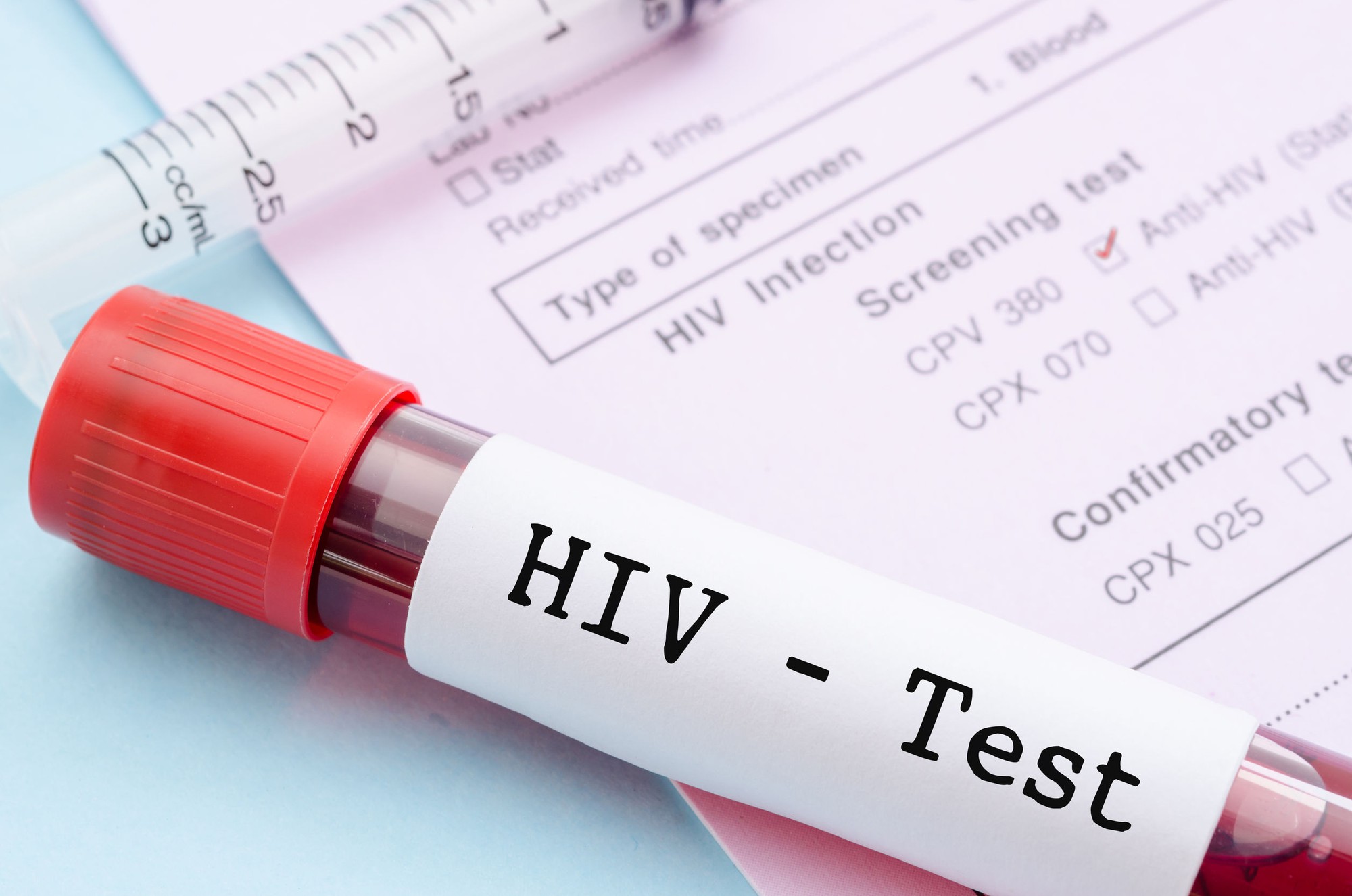 Nhiều người bị kẻ lạ đâm ở quận 5 phải chống phơi nhiễm HIV tại bệnh viện