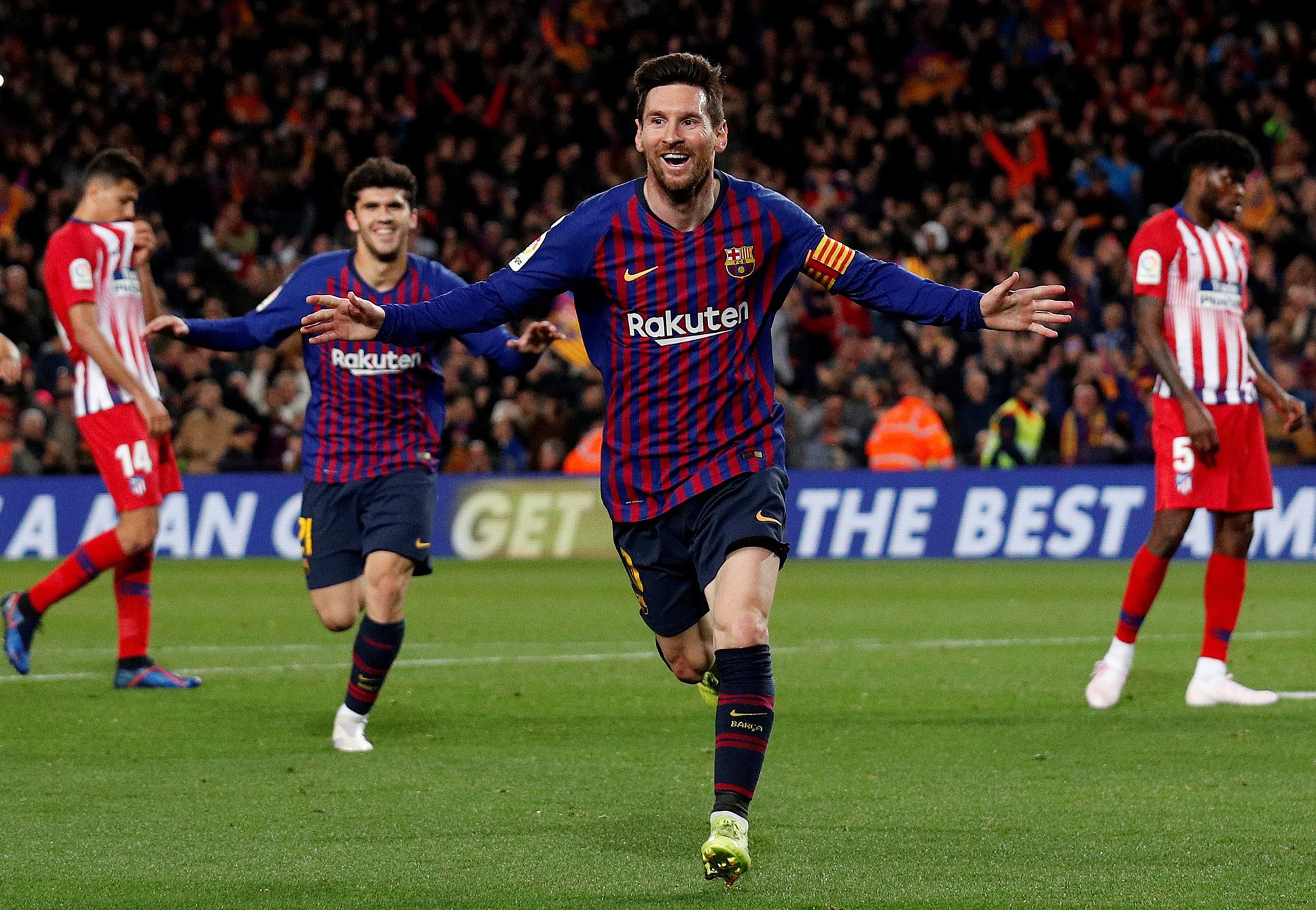 Messi được đồng đội ca tụng hết lời