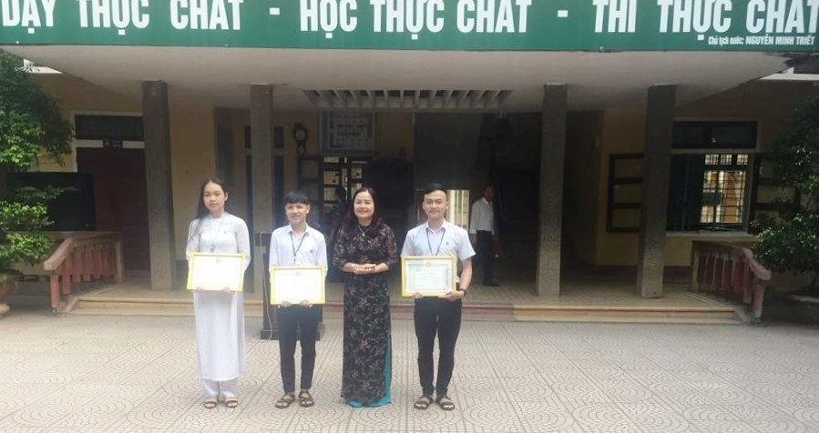 Cựu chiến binh ngh&egrave;o nhờ con đăng Facebook trả lại tiền nhặt được - Ảnh 2.