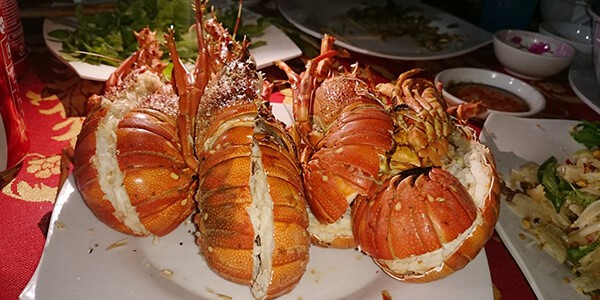 C&aacute;c m&oacute;n đặc sản ở đảo B&igrave;nh Ba kh&ocirc;ng thể kh&ocirc;ng nếm thử - Ảnh 2.