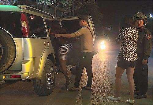 Người phụ nữ nói giá 1 tỉ đồng, người tình bị bắt vì phát hiện ma túy trên ôtô