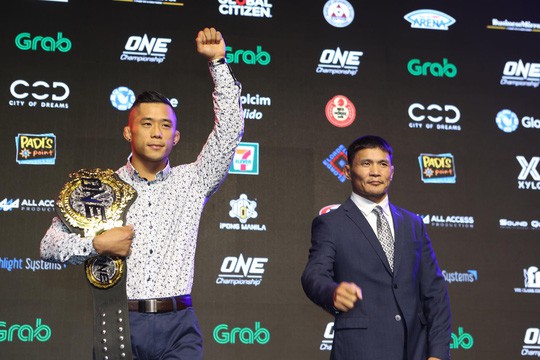 Martin Nguyễn so găng với lão tướng Mông Cổ - Ảnh 1.