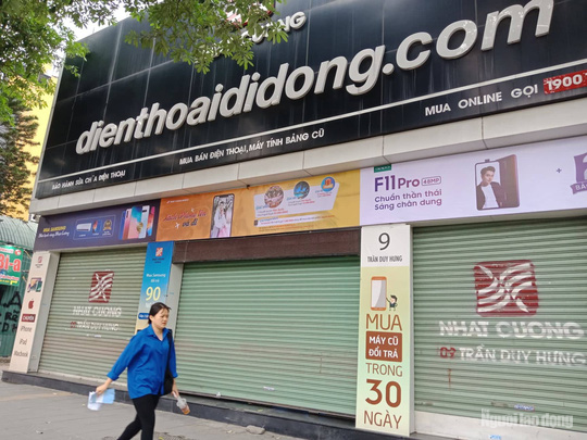 Động thái ở các cửa hàng của Nhật Cường Mobile sau khi bị khám xét