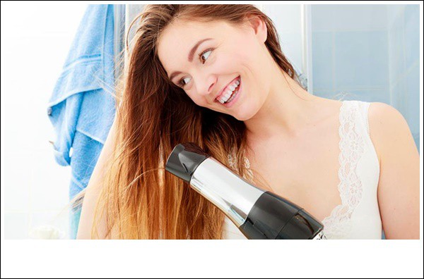 4 mẹo nhỏ giúp mái tóc không bị bết dính vào mùa hè