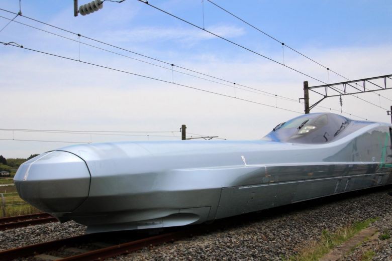 Nhật Bản chạy thử tàu cao tốc nhanh nhất thế giới 400 km/giờ - Ảnh 1.