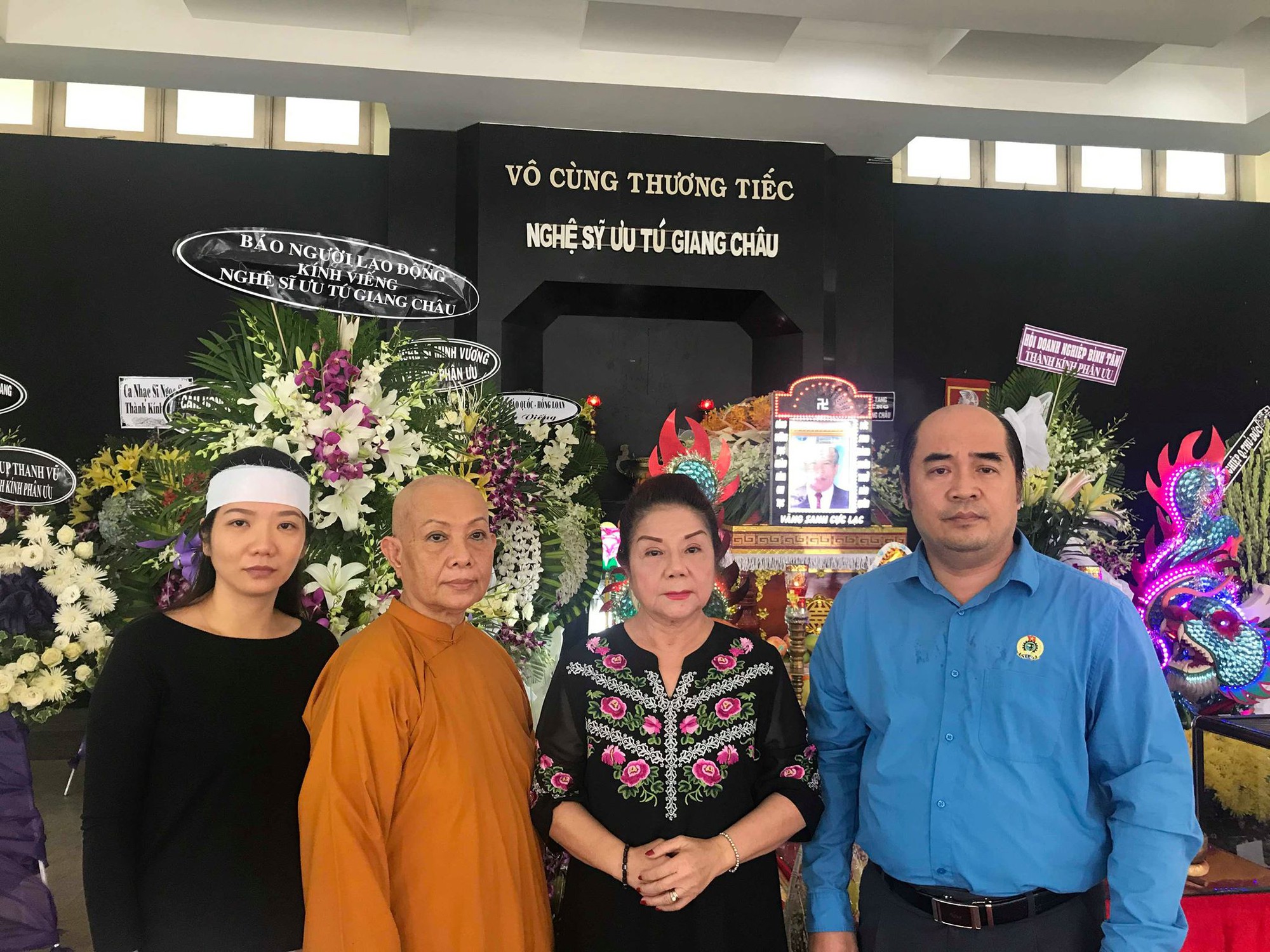 Tiễn đưa NSƯT Giang Châu về nơi an nghỉ cuối cùng
