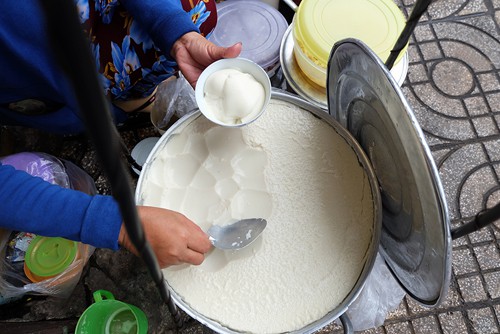 G&aacute;nh t&agrave;u hũ n&oacute;ng ngon bậc nhất khu Chợ Lớn - Ảnh 2.