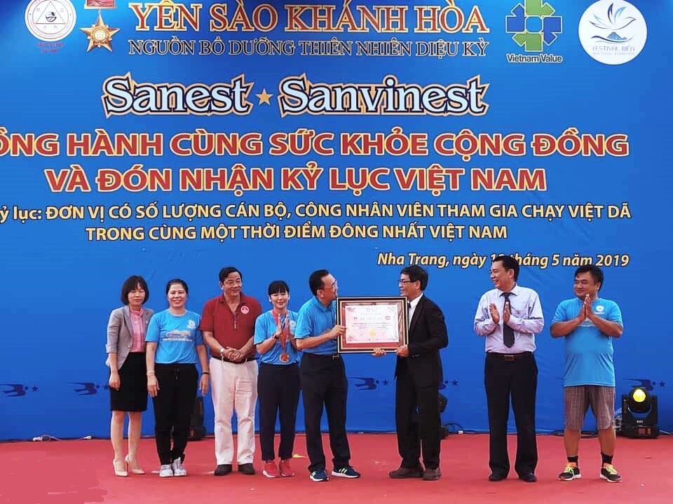 Giải việt d&atilde; 2.222 người của Yến s&agrave;o Kh&aacute;nh H&ograve;a lập kỷ lục Việt Nam - Ảnh 8.