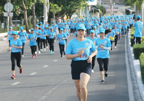 Khánh Hòa: Hơn 2.200 người lao động chạy bộ rèn luyện sức khỏe