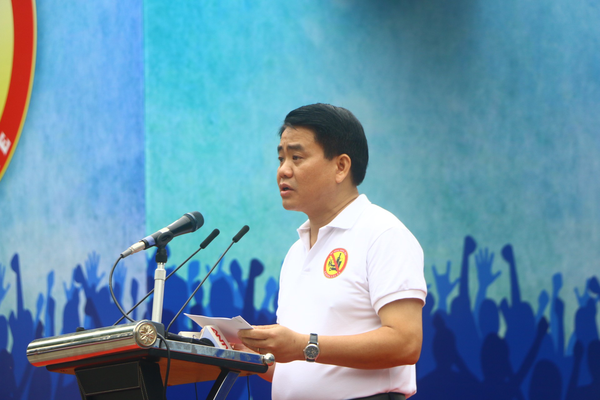 Ph&oacute; Thủ tướng c&ugrave;ng hơn 8 ng&agrave;n người đi bộ k&ecirc;u gọi Đ&atilde; uống rượu bia - Kh&ocirc;ng l&aacute;i xe - Ảnh 4.