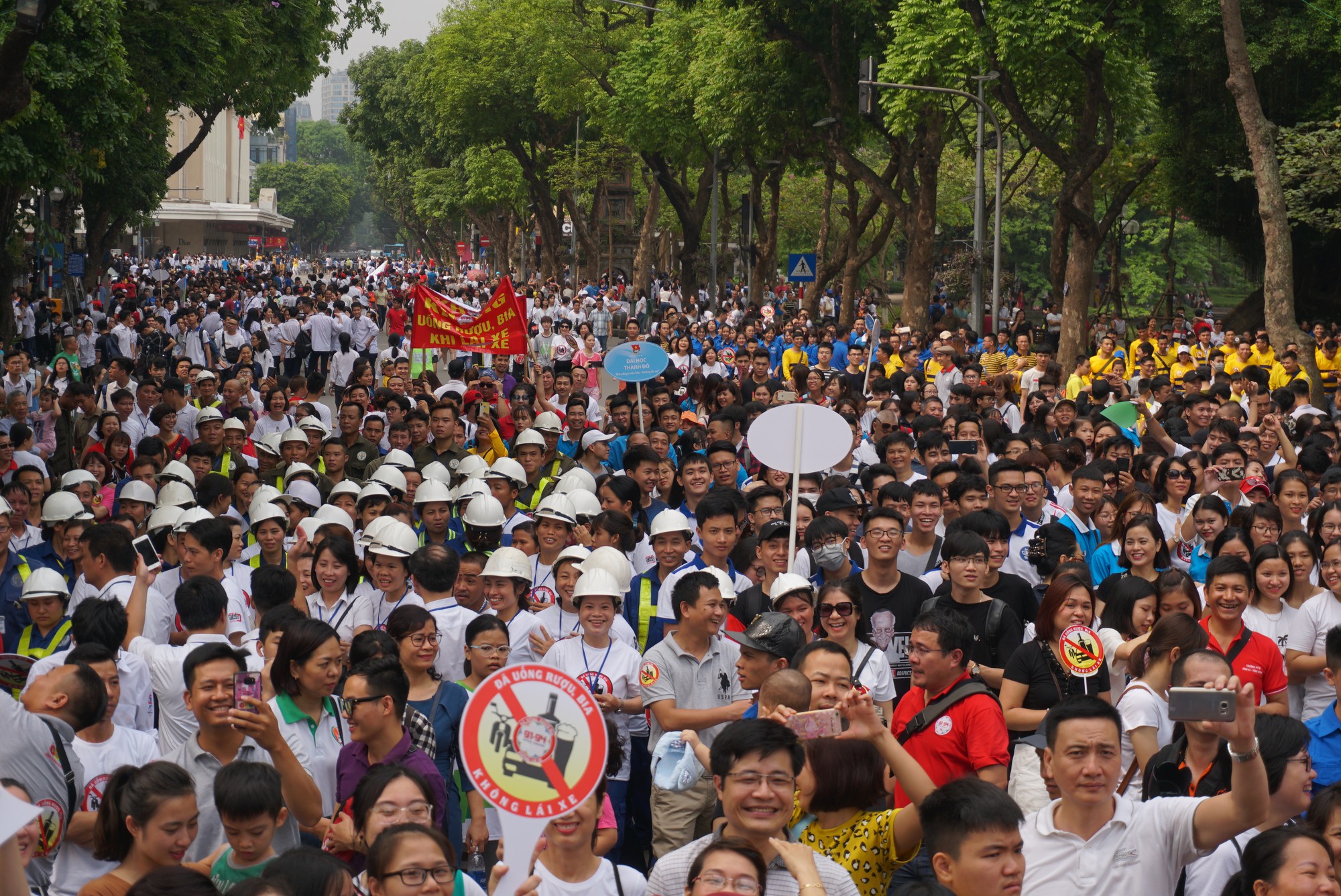 Ph&oacute; Thủ tướng c&ugrave;ng hơn 8 ng&agrave;n người đi bộ k&ecirc;u gọi Đ&atilde; uống rượu bia - Kh&ocirc;ng l&aacute;i xe - Ảnh 7.