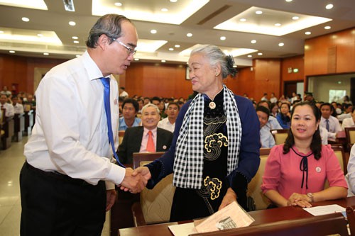 Sống đẹp nhờ học Bác