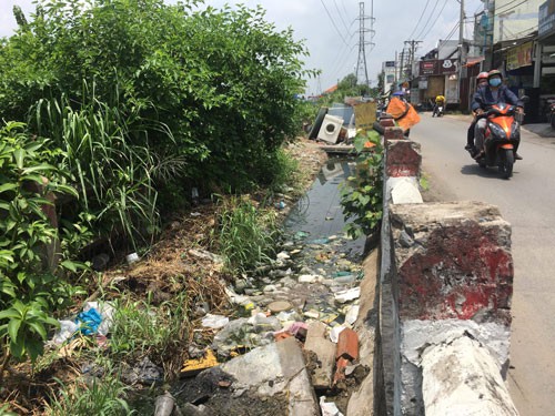 Dọn rác từ đâu? (*): Chính quyền cơ sở phải quyết liệt