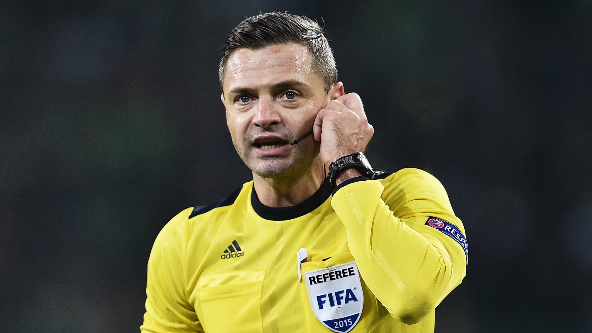 Vua &aacute;o đen thổi trận chung kết Champions League c&oacute; g&igrave; đặc biệt? - Ảnh 2.