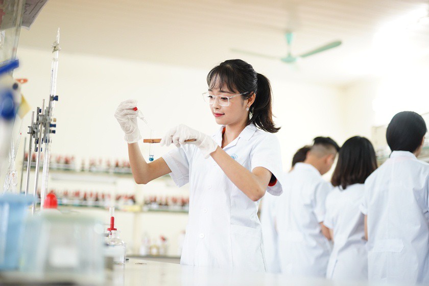 Ra mắt 8 nhóm nghiên cứu mạnh khoa học, công nghệ mũi nhọn