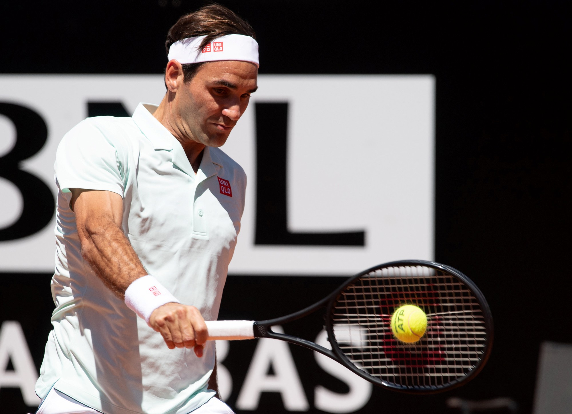 Federer khởi đầu suôn sẻ ở Rome Open 2019, Nadal cũng chẳng kém cạnh