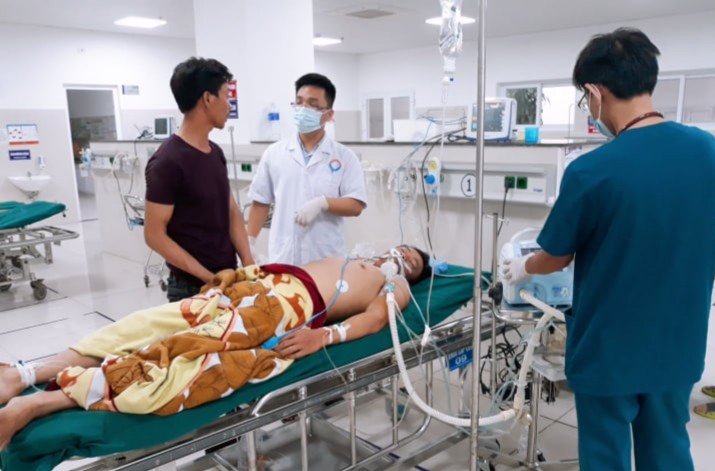 Vụ ngạt khí độc trên tàu cá ở Quảng Bình: Ngư dân thứ 2 đã tử vong