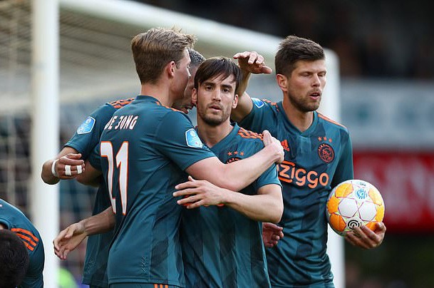 Ajax lên ngôi vô địch Hà Lan, chuẩn bị bán sạch đội hình toàn sao - Ảnh 2.