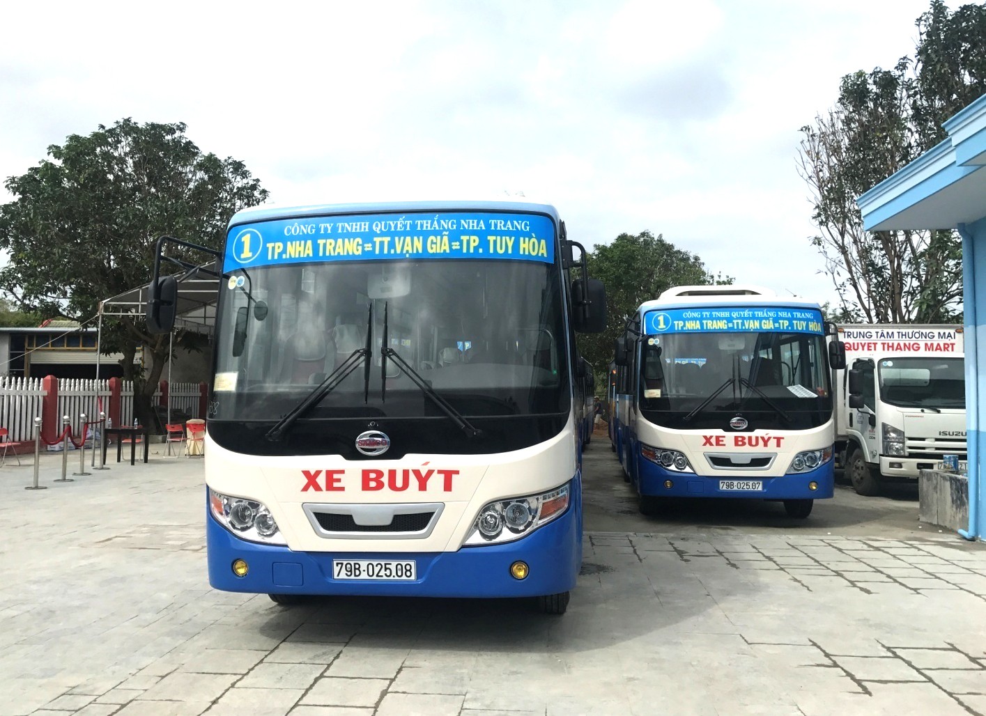 Nhiều tuyến xe buýt Nha Trang tê liệt vì tài xế ngưng chạy - Ảnh 2.