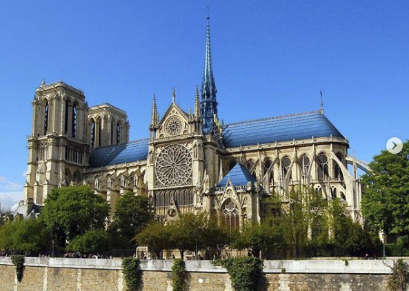 Cho&aacute;ng với những mẫu thiết kế Nh&agrave; thờ Đức B&agrave; Paris - Ảnh 5.