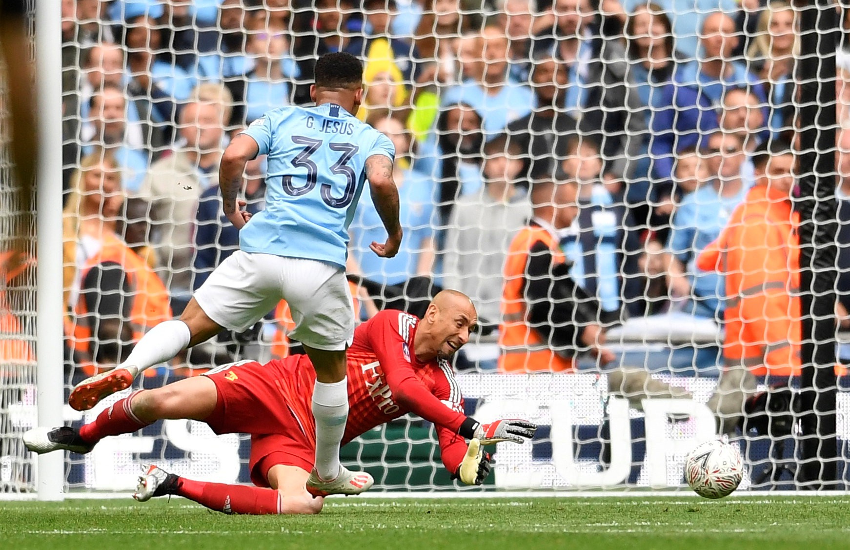 V&ugrave;i dập Watford, Man City đoạt ng&ocirc;i v&ocirc; địch FA Cup sau 8 năm - Ảnh 5.