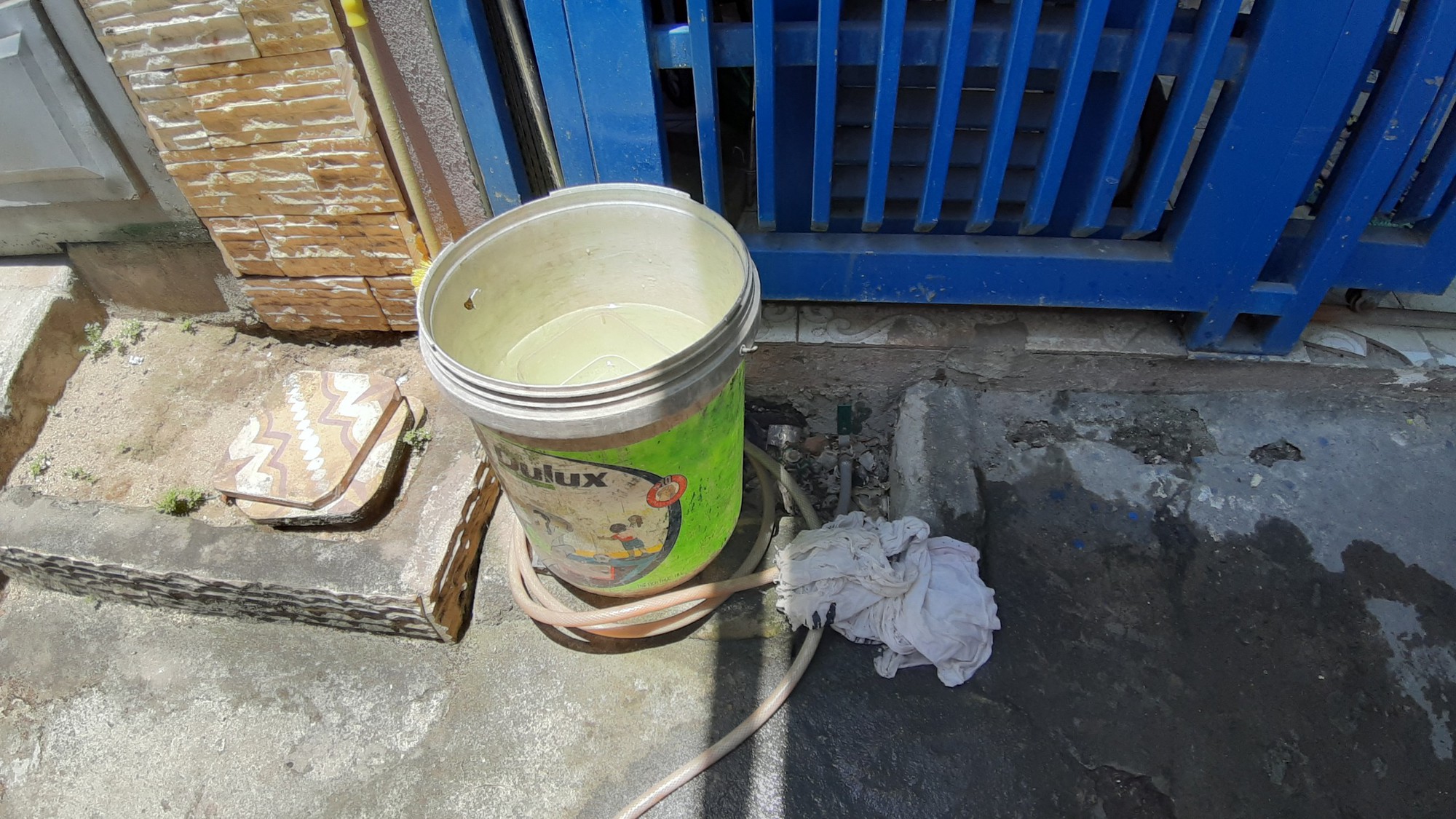 Đ&agrave; Nẵng: Người d&acirc;n một số khu vực khốn đốn v&igrave; nước sạch kh&ocirc;ng c&oacute; một giọt - Ảnh 3.