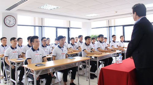 Thủ tướng gặp gỡ công nhân kỹ thuật bậc cao: Tận dụng nguồn chất xám