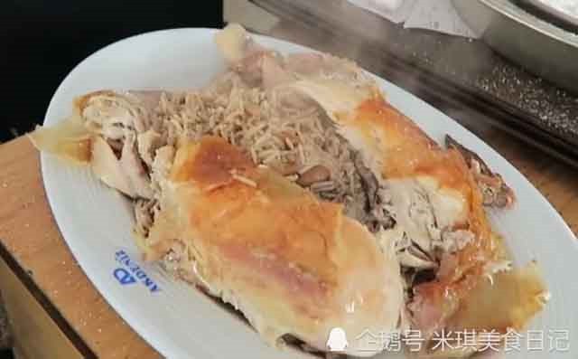 T&ograve; m&ograve; m&oacute;n g&agrave; nướng muối phải d&ugrave;ng b&uacute;a đập ở Thổ Nhĩ Kỳ - Ảnh 6.