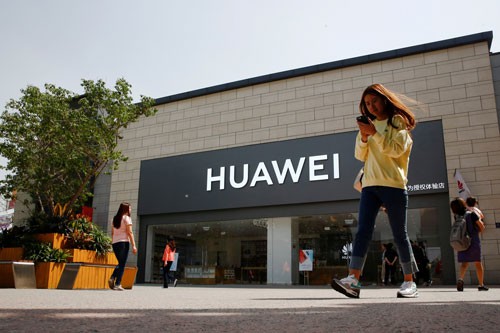 Trung Quốc dọa "không ngồi yên" vụ Huawei
