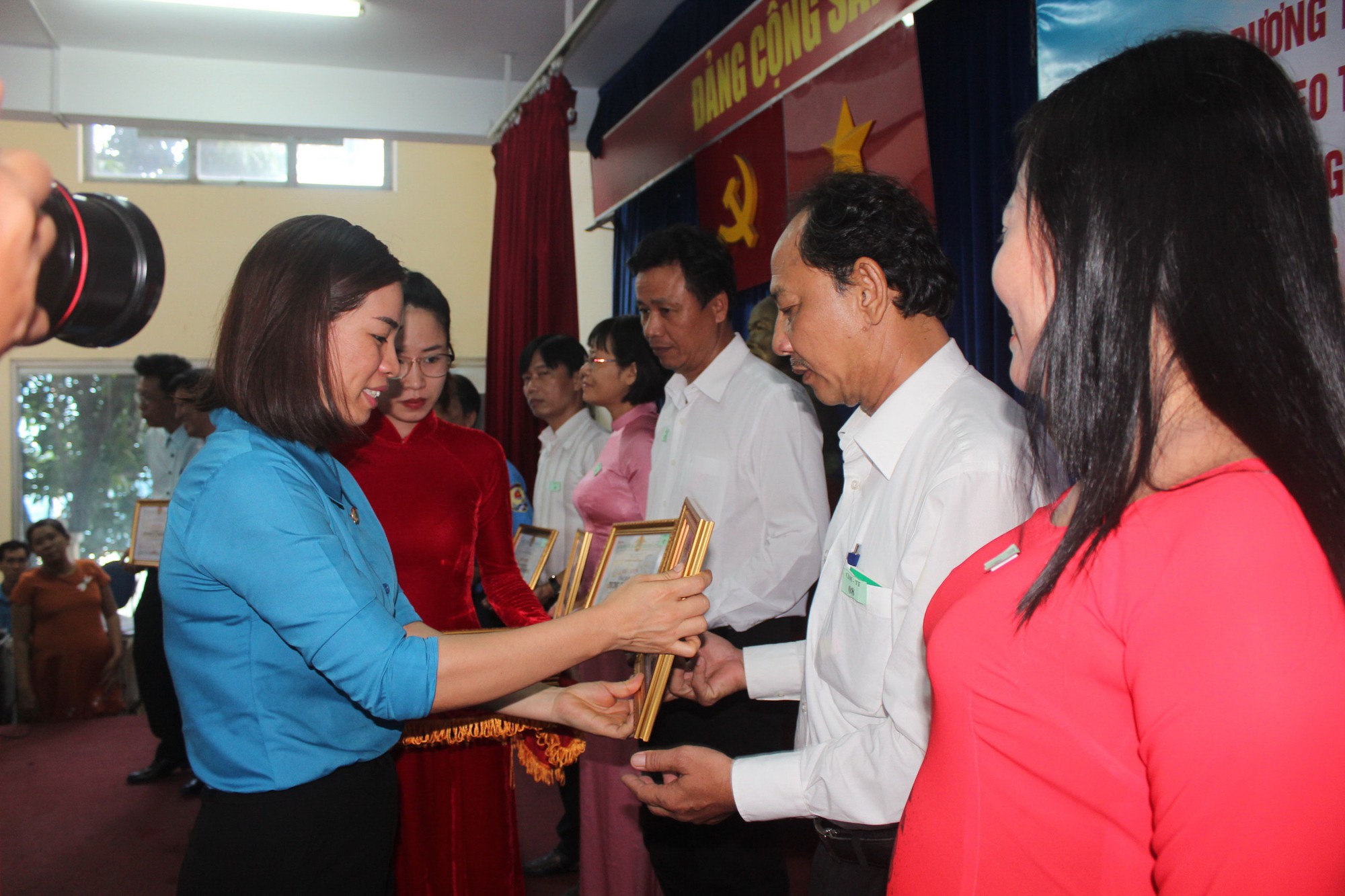 Tôn vinh lao động giỏi, sáng tạo