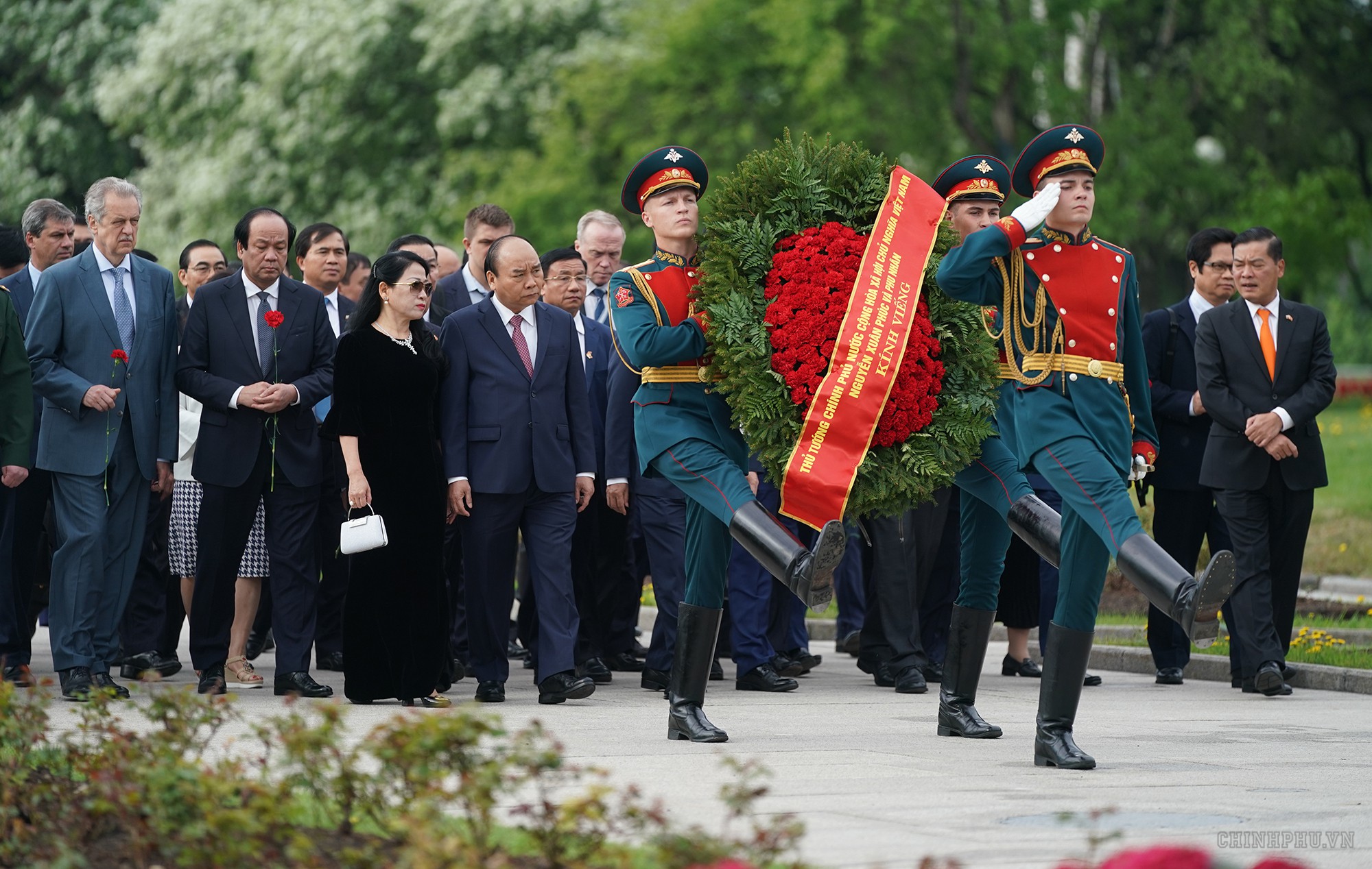Lễ đ&oacute;n ch&iacute;nh thức Thủ tướng Nguyễn Xu&acirc;n Ph&uacute;c tại thủ đ&ocirc; Moscow - Ảnh 3.