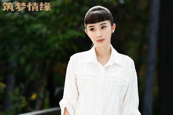 4 b&iacute; quyết gi&uacute;p Dương Mịch c&oacute; l&agrave;n da kh&ocirc;ng tuổi - Ảnh 3.