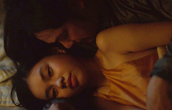 Vụ phim "Vợ ba" ngừng chiếu lên báo Mỹ
