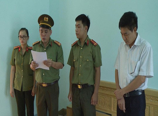 8 thí sinh được Phó Giám đốc sở GD-ĐT Sơn La nâng điểm là con những ai?