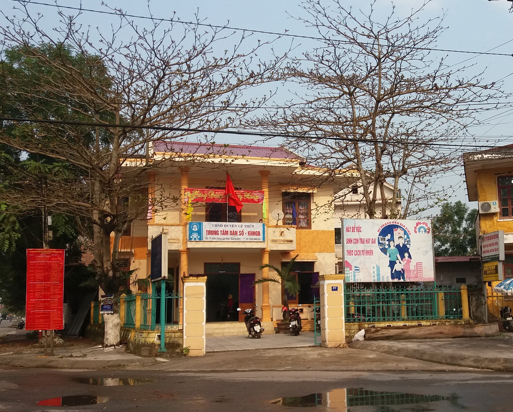 Khởi tố 6 nữ cán bộ dân số mua chứng chỉ giả để xét tuyển viên chức
