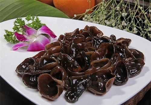Những món ăn để qua đêm dễ gây ung thư, người Việt tiếc của hay giữ lại - Ảnh 1.