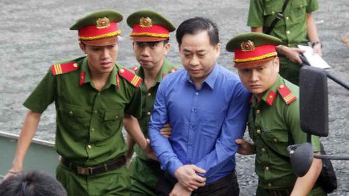 Ngày mai, Vũ "nhôm" và ông Trần Phương Bình hầu tòa