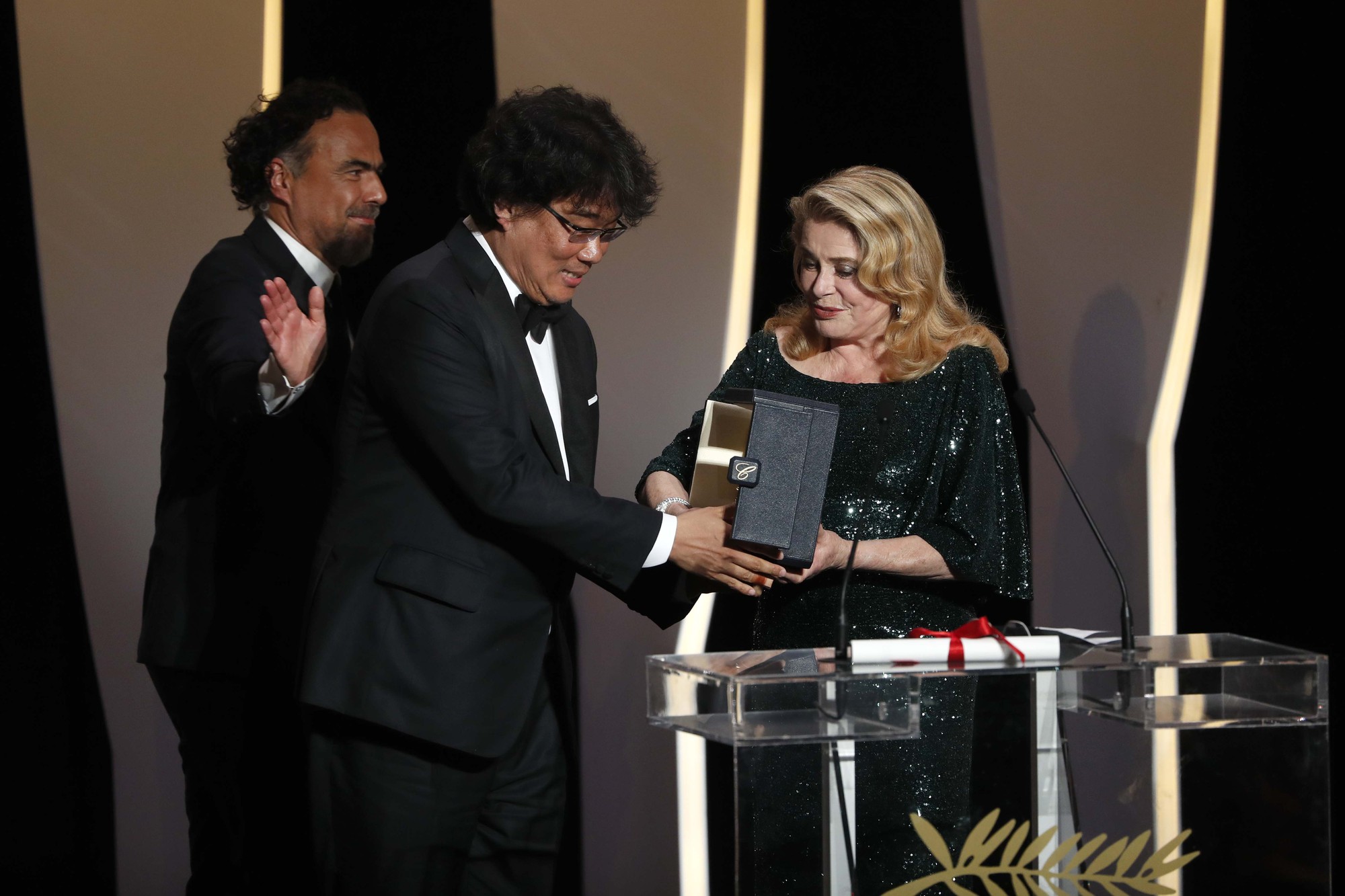 2019-05-25t195751z_1950022015_up1ef5p1jgexf_rtrmadp_3_filmfestival-cannes-awards