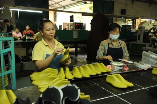 Tăng tuổi nghỉ hưu: Kh&ocirc;ng n&ecirc;n đại tr&agrave; - Ảnh 1.