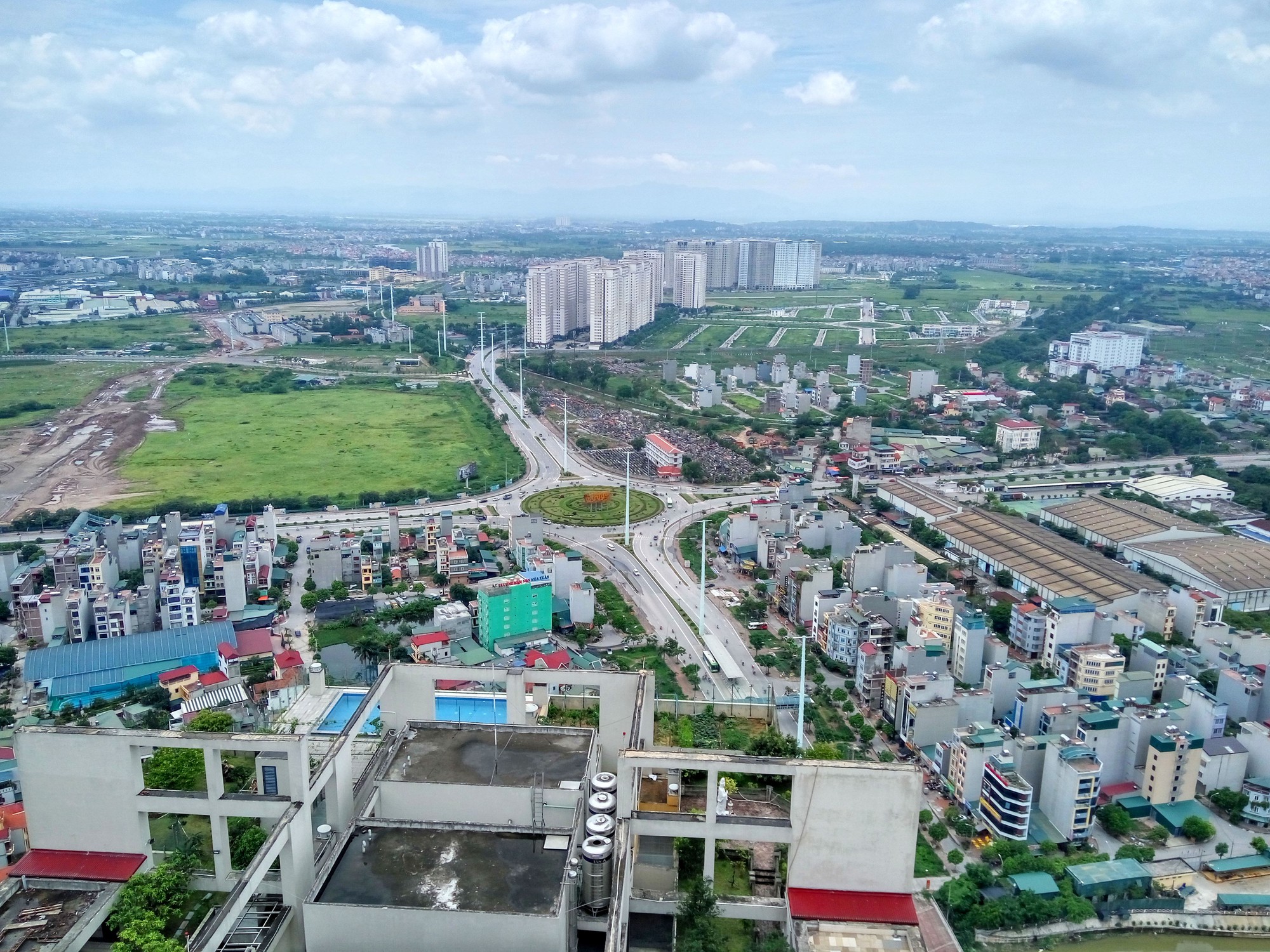 Luật Đất đai năm 2013 đang lạc hậu