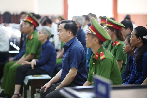 Xử phúc thẩm vụ cố ý làm trái tại Ngân hàng Đông Á: Vũ "nhôm" lại kêu oan
