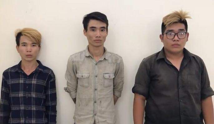 TP HCM: Nhóm thanh niên đánh phụ nữ, cướp xe SH
