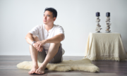 Bạn g&aacute;i phản bội t&ocirc;i v&igrave; anh h&agrave;ng x&oacute;m c&oacute; sẵn nh&agrave; để ở - Ảnh 1.
