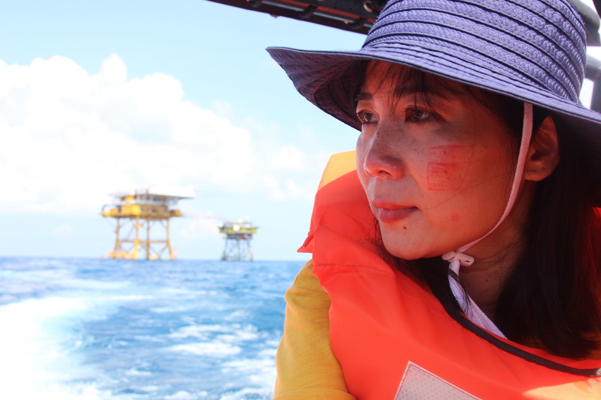 Xúc động tình quân dân trong hành trình đến với Trường Sa - Ảnh 12.