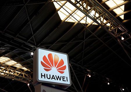 FedEx bị phản ứng v&igrave; &ldquo;chặn&rdquo; Huawei chuyển t&agrave;i liệu thương mại từ Việt Nam - Ảnh 2.