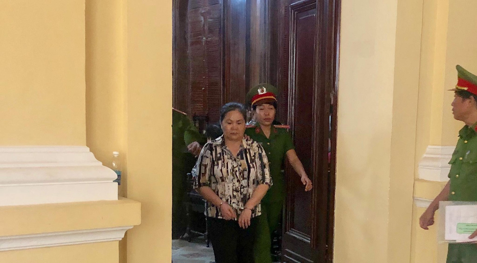 Tiết lộ lý do cán bộ giảm nghèo tham ô 7,4 tỉ đồng
