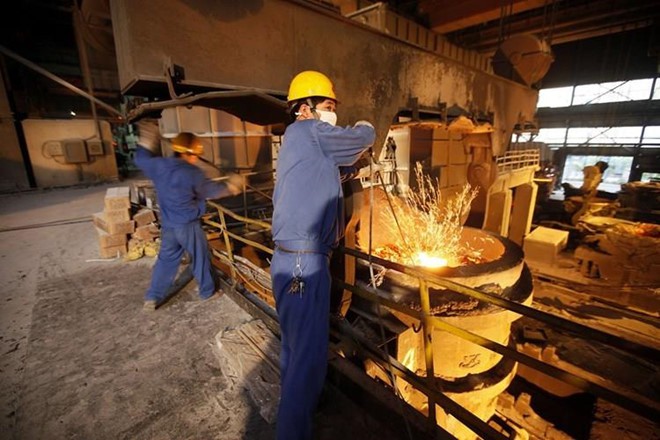 Ngắm ng&ocirc;i l&agrave;ng gi&agrave;u c&oacute; nhất Trung Quốc - Ảnh 4.