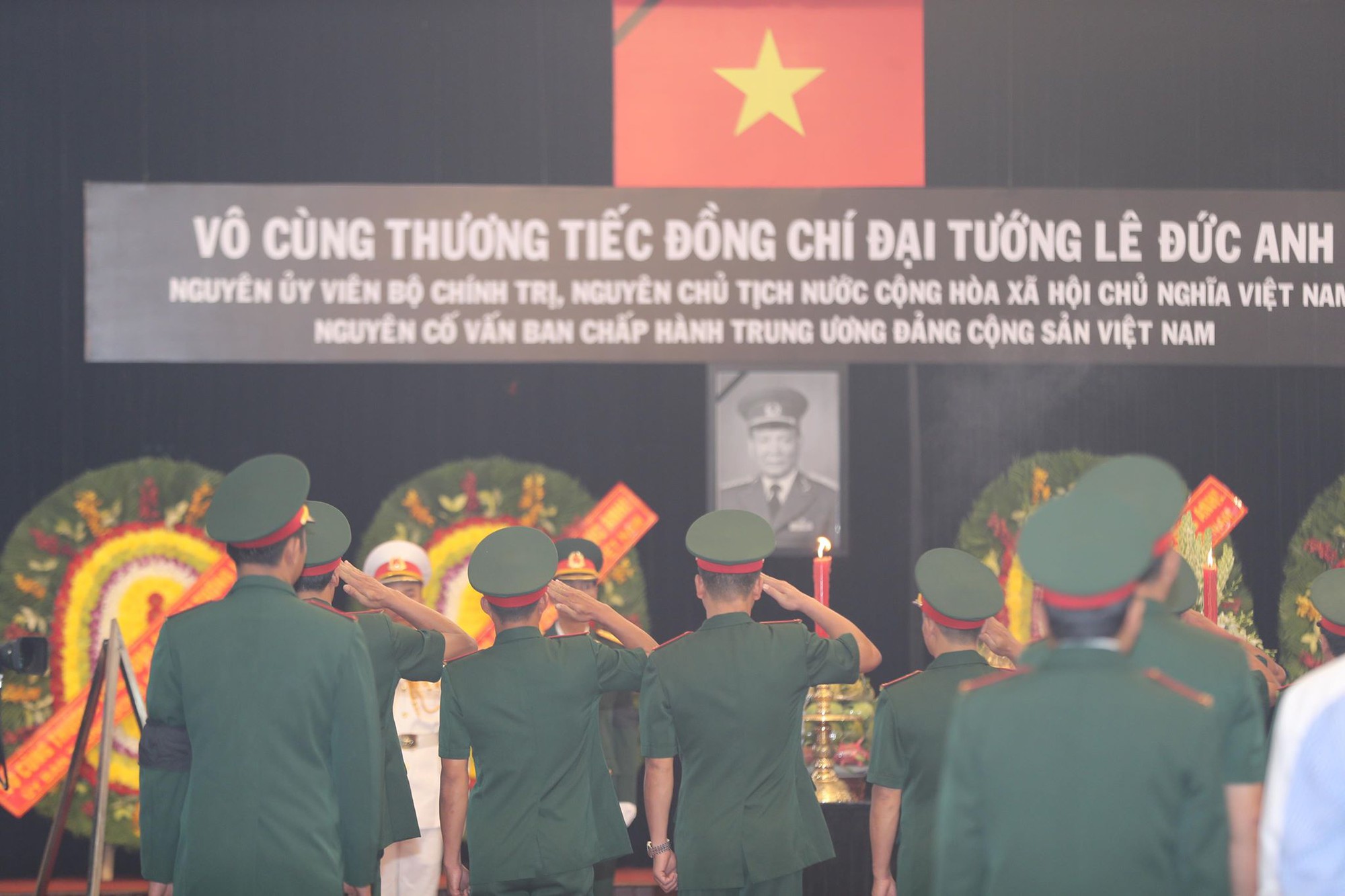 TP HCM tổ chức lễ viếng nguy&ecirc;n Chủ tịch nước L&ecirc; Đức Anh - Ảnh 6.